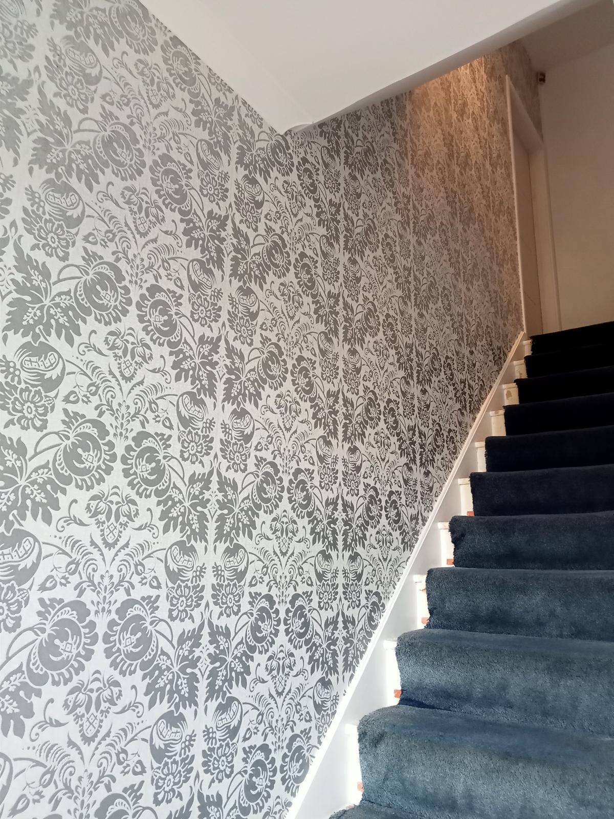 wallpaper hanging Belgravia, SW1